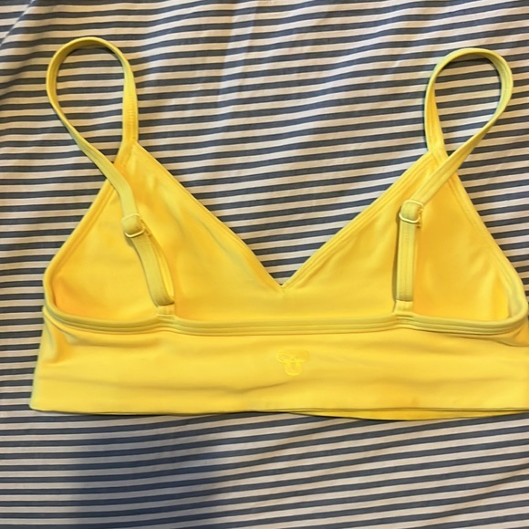 ARITZIA TNA BUTTER HOLD TIGHT BRA - Picture 2 of 3